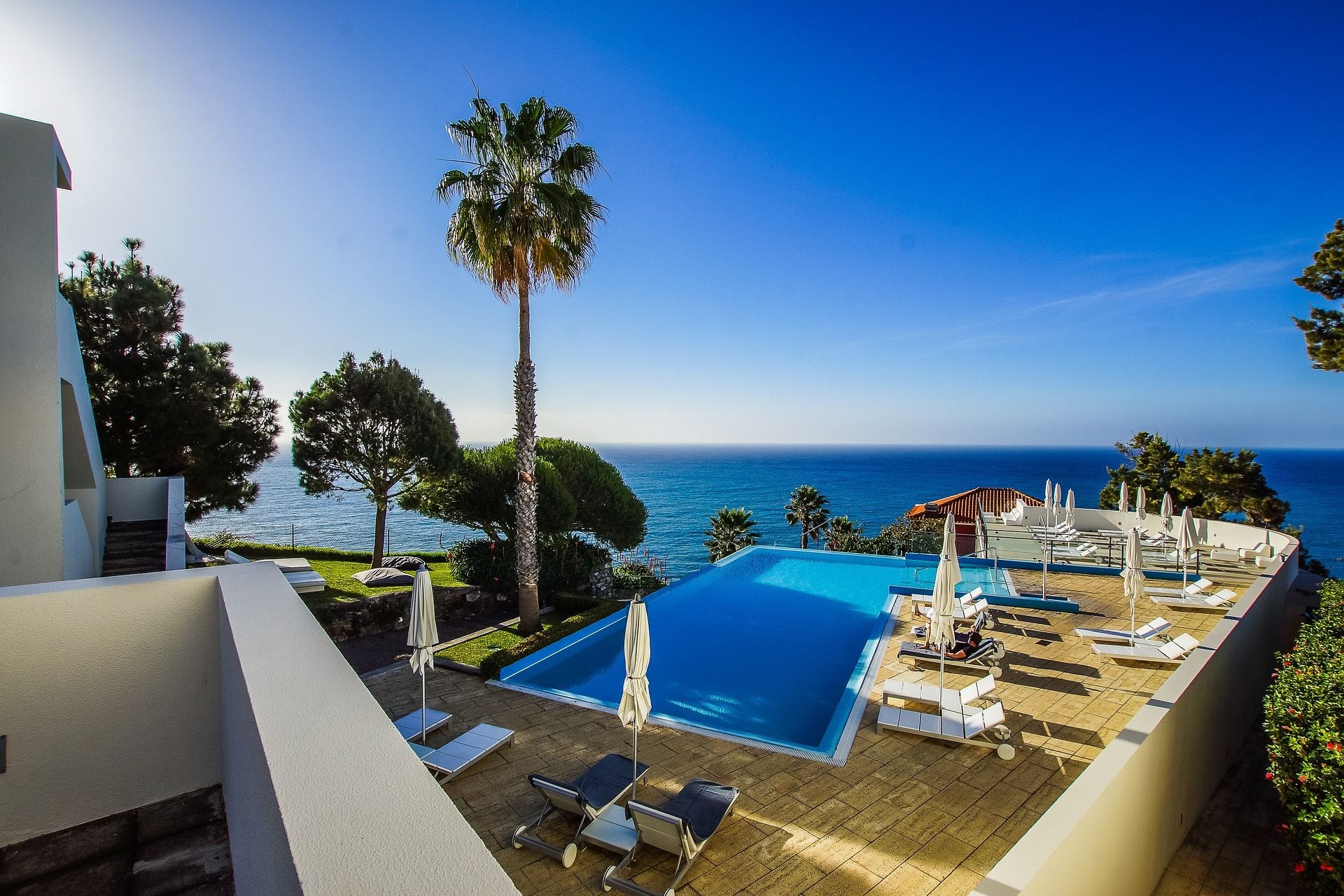 Premium services for Relocation, Property Buyers agent and Lifestyle requirements of foreigners coming to Portugal.